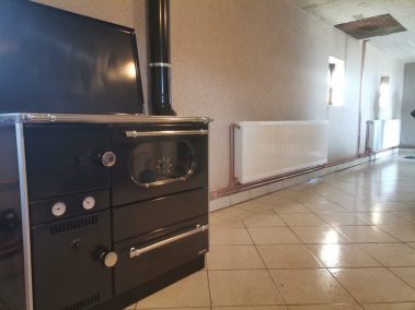 grijanje na drvo pelet struju